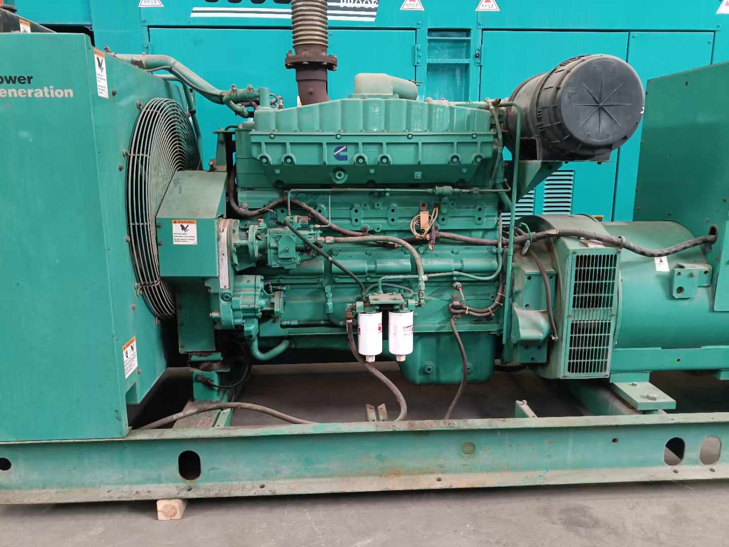 易门过载会对 600kW 柴油发电机组造成哪些损害？