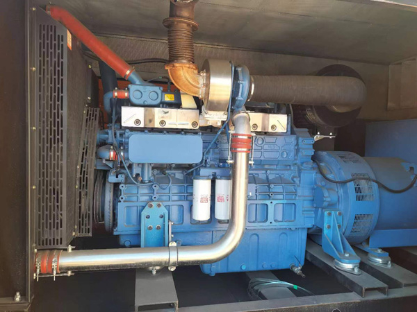 易门燃油消耗率与进气温度的具体关系是什么？