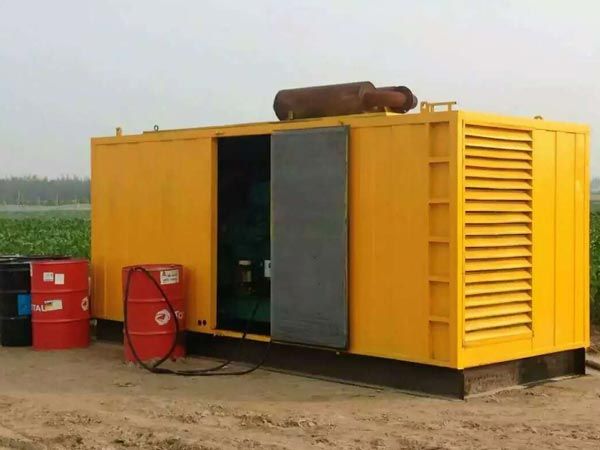 易门安装新的水冷式机油散热器密封件有哪些注意事项？